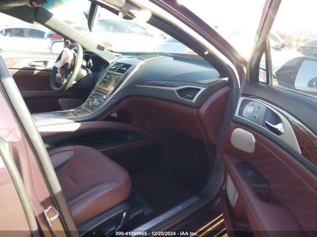 Photo 4 VIN: 3LN6L5G93JR611303 - LINCOLN MKZ 