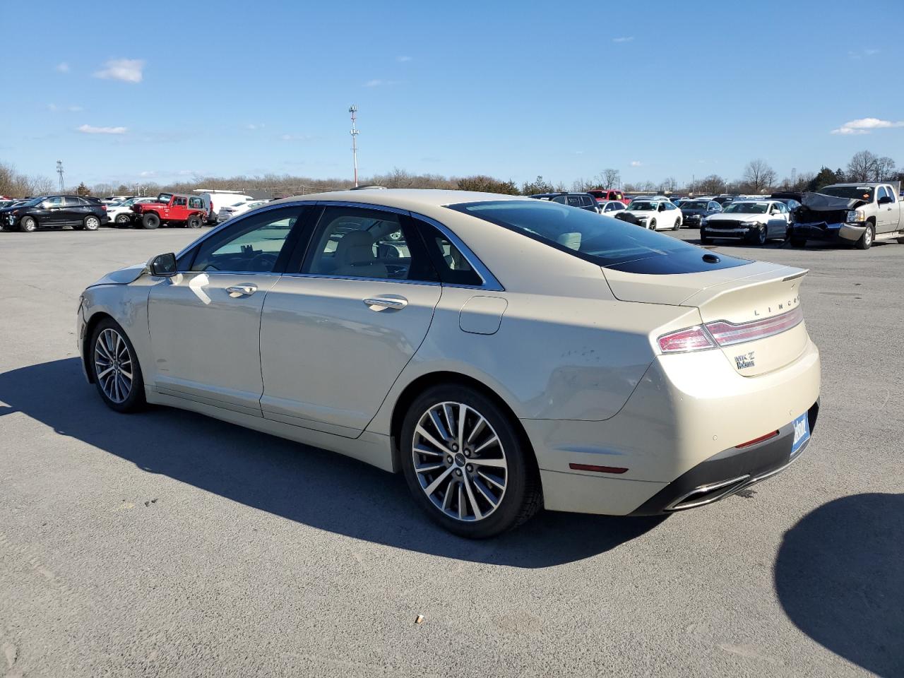 Photo 1 VIN: 3LN6L5KU3JR604895 - LINCOLN MKZ 