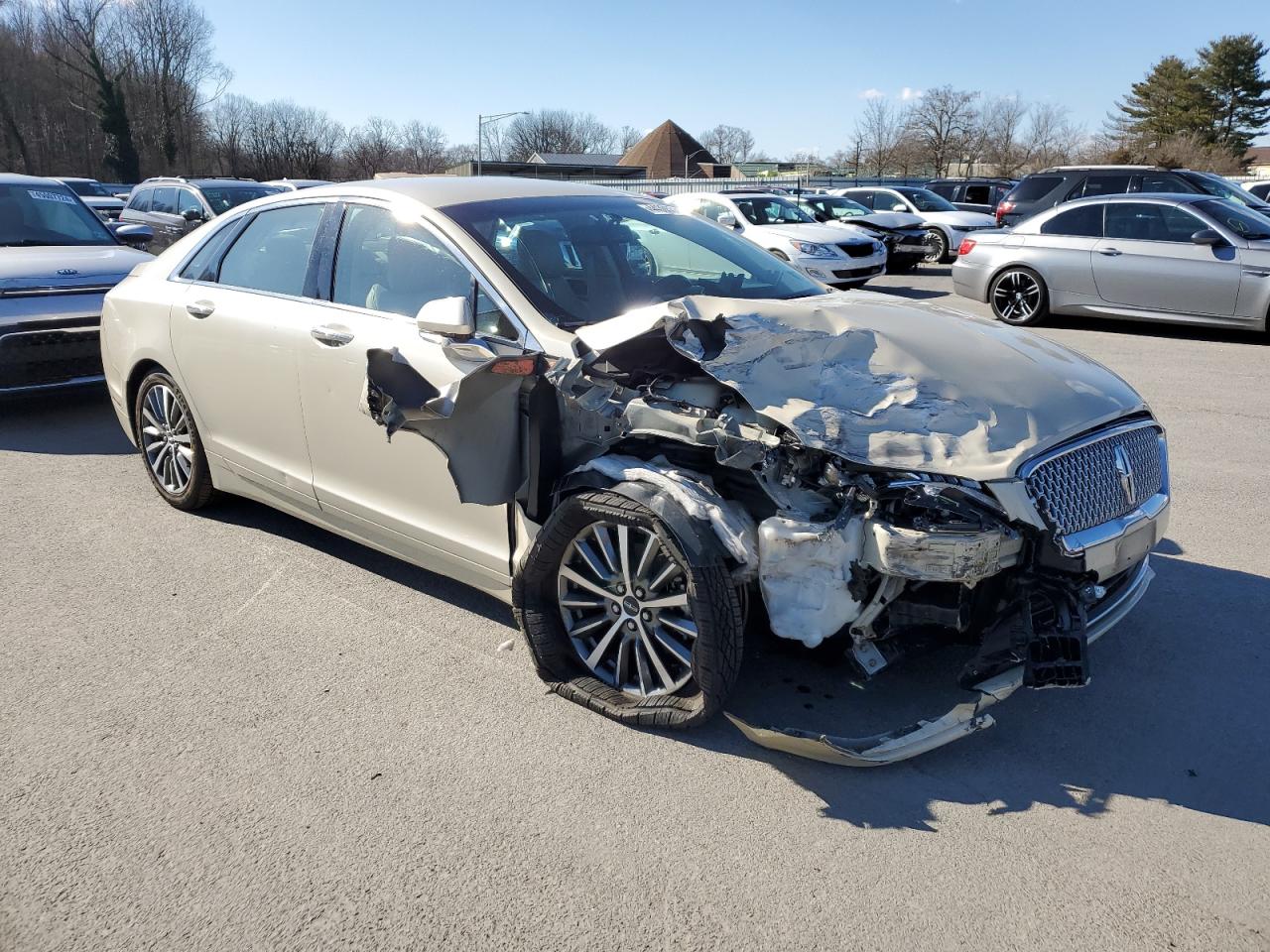 Photo 3 VIN: 3LN6L5KU3JR604895 - LINCOLN MKZ 