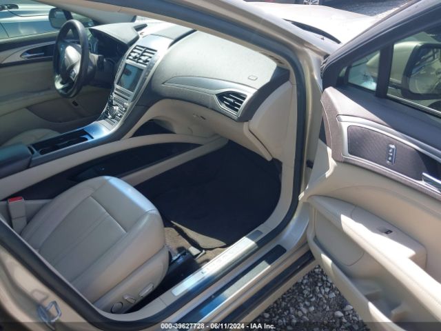 Photo 4 VIN: 3LN6L5KU7HR633794 - LINCOLN MKZ 