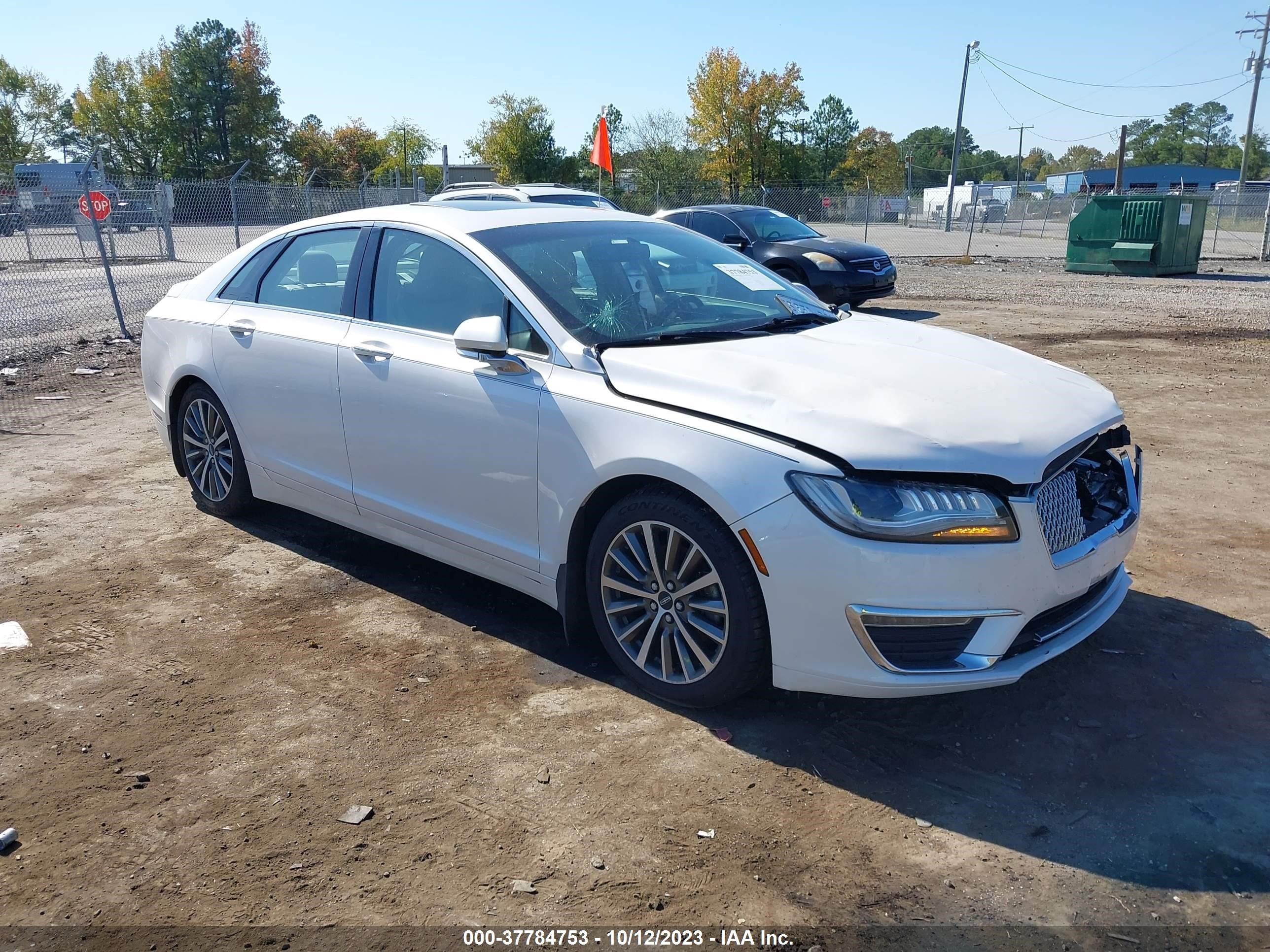 Photo 0 VIN: 3LN6L5LU2HR637556 - LINCOLN MKZ 