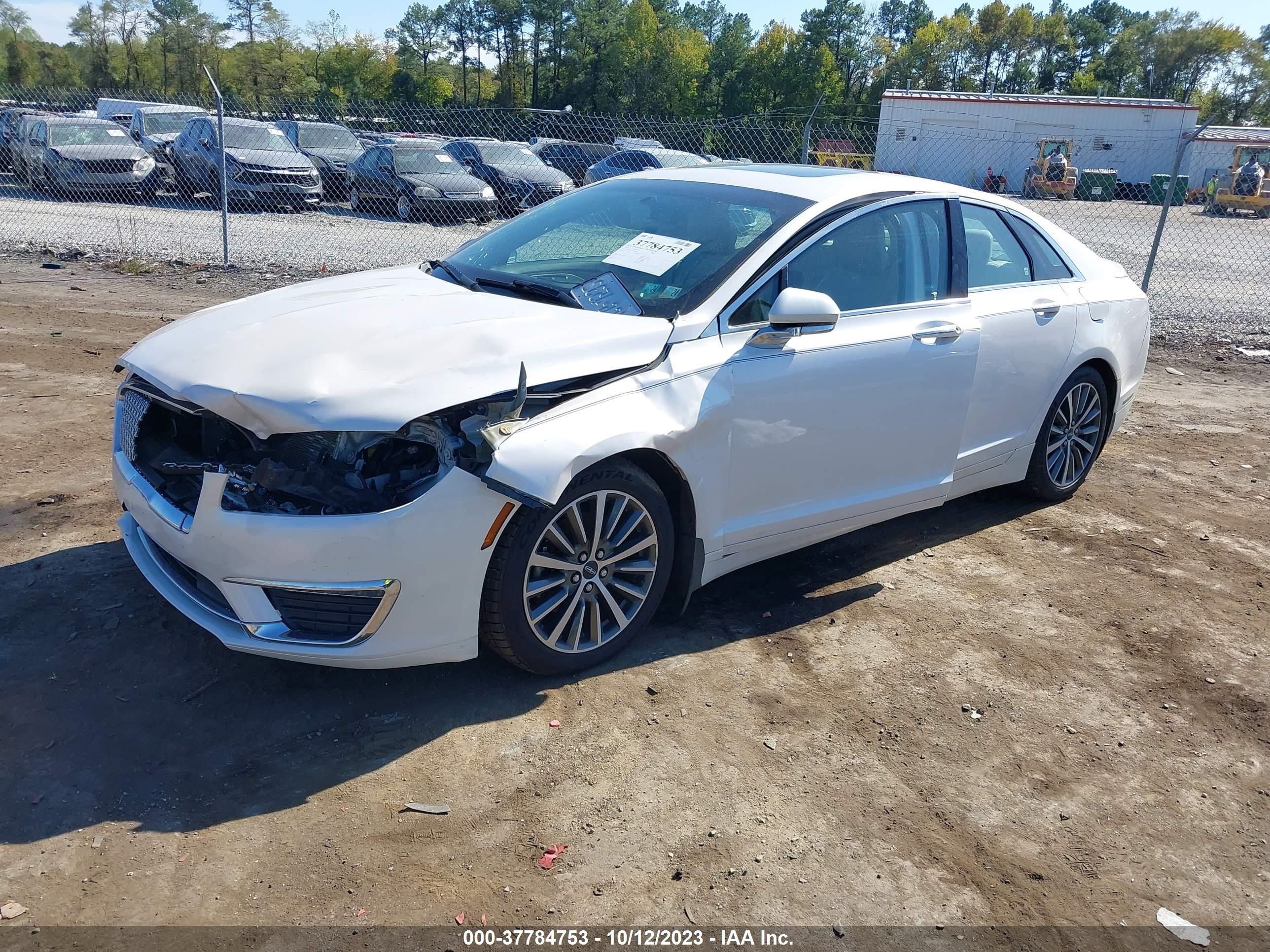 Photo 1 VIN: 3LN6L5LU2HR637556 - LINCOLN MKZ 