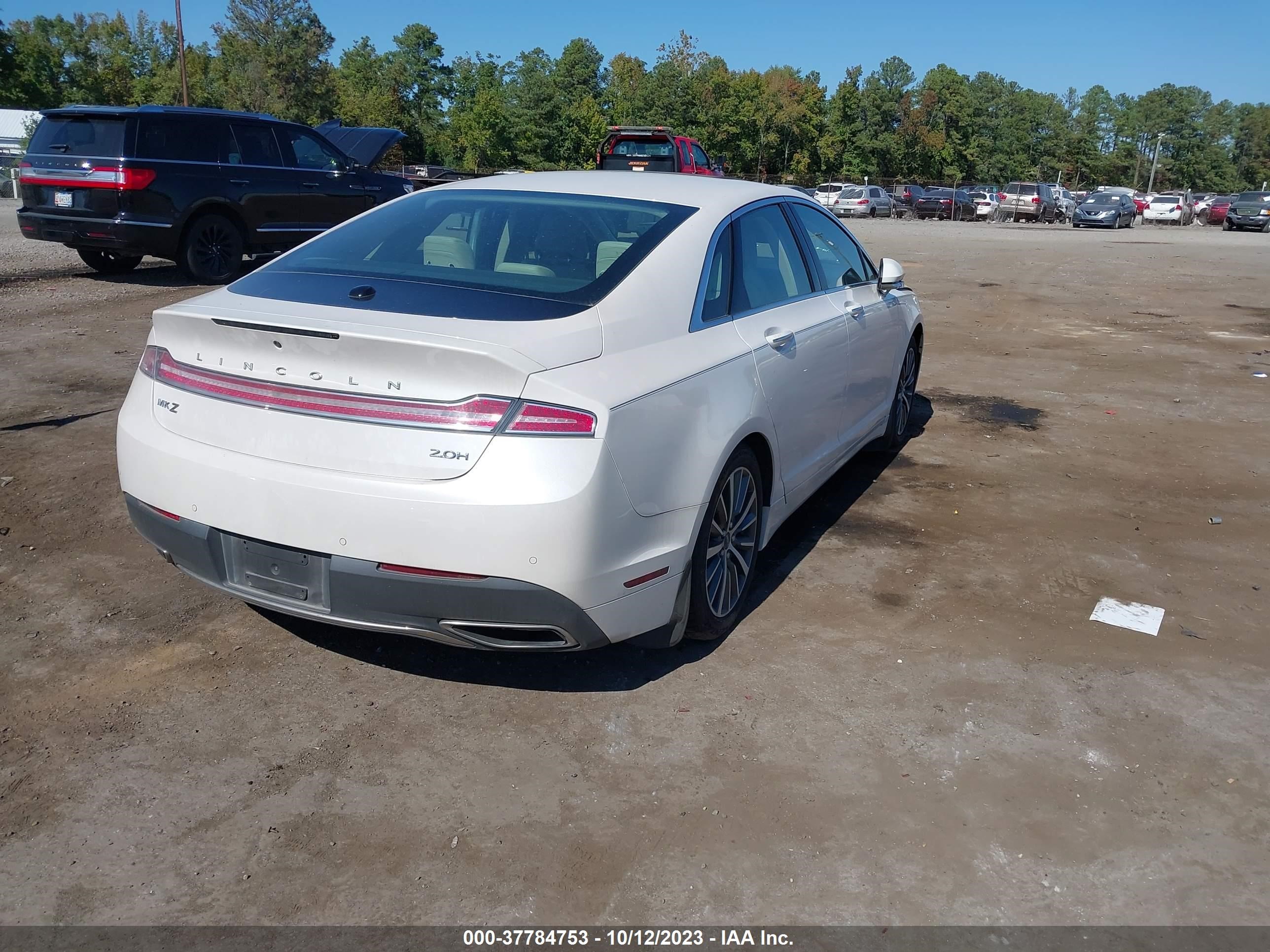 Photo 3 VIN: 3LN6L5LU2HR637556 - LINCOLN MKZ 