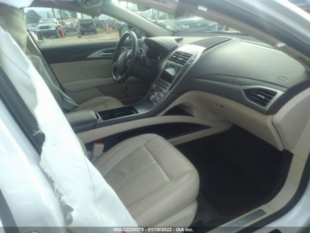 Photo 4 VIN: 3LN6L5LU9HR639482 - LINCOLN MKZ 