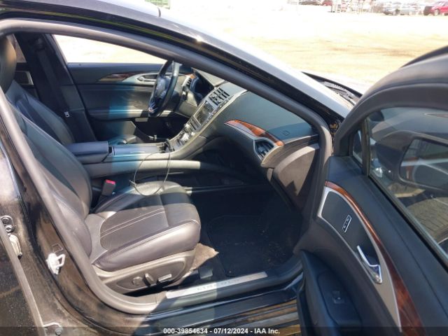 Photo 4 VIN: 3LN6L5LUXJR609977 - LINCOLN MKZ 