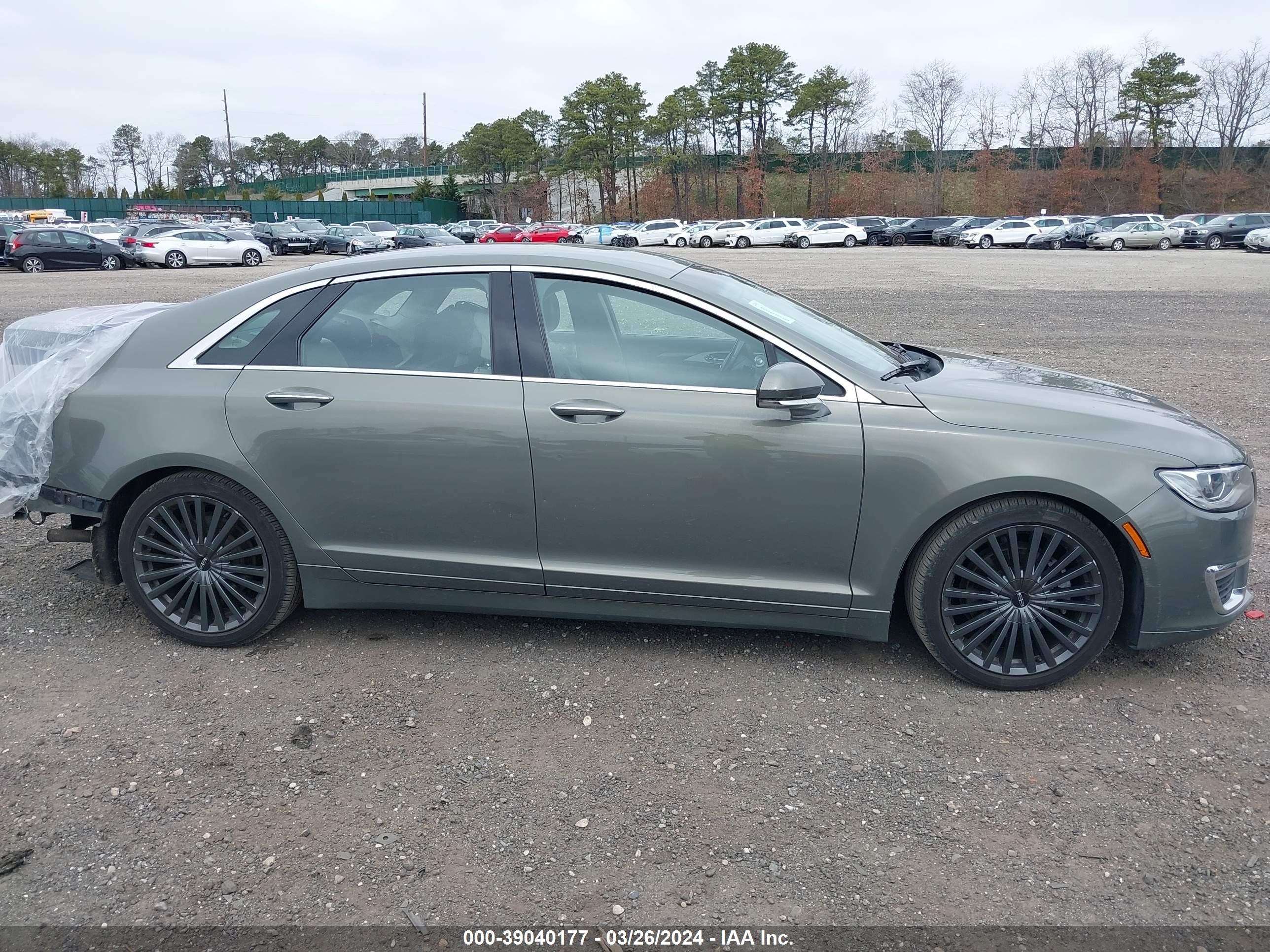 Photo 12 VIN: 3LN6L5MU7HR653900 - LINCOLN MKZ 