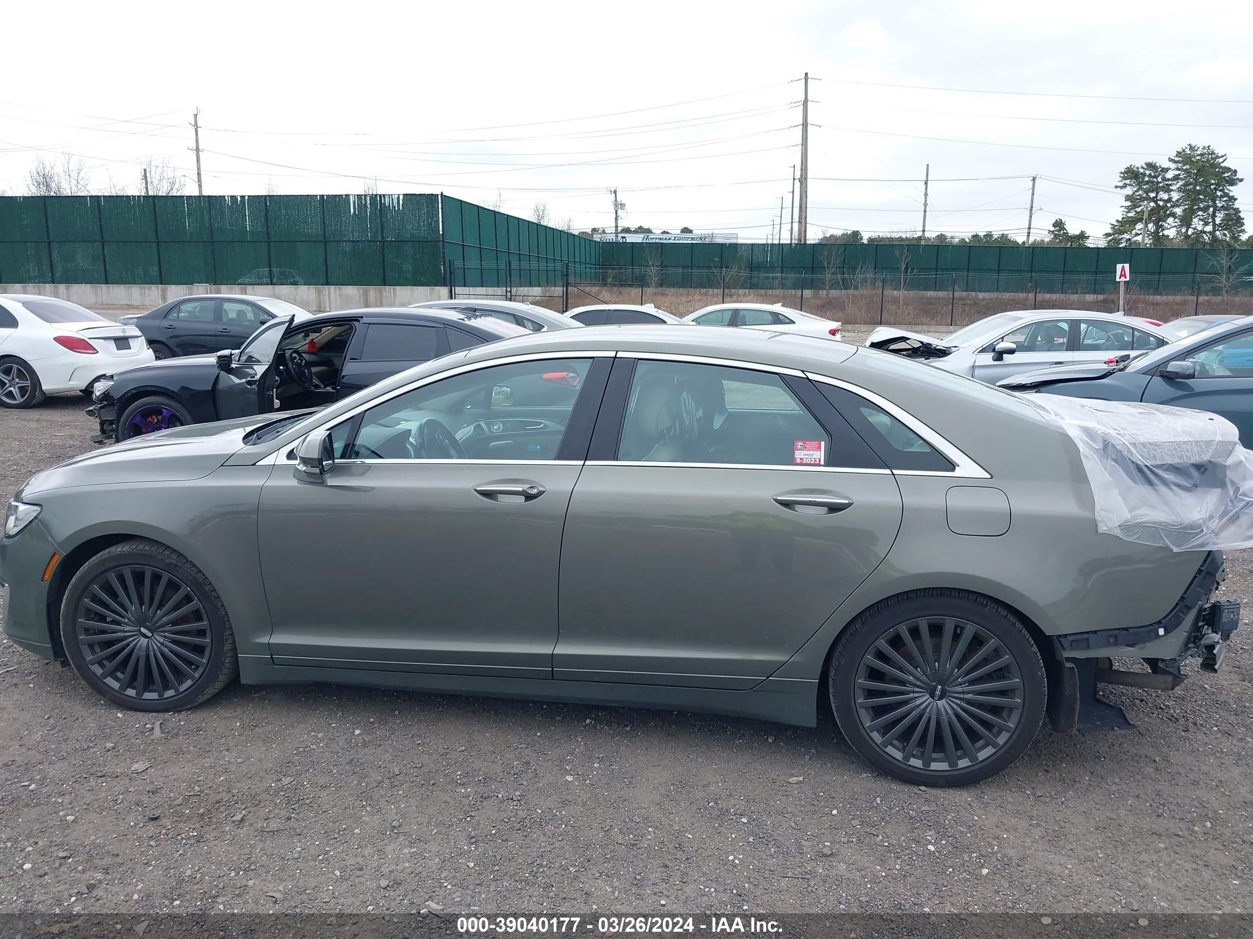 Photo 13 VIN: 3LN6L5MU7HR653900 - LINCOLN MKZ 