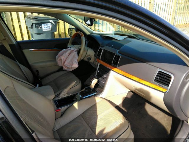 Photo 4 VIN: 3LNDL2L30BR775150 - LINCOLN MKZ 