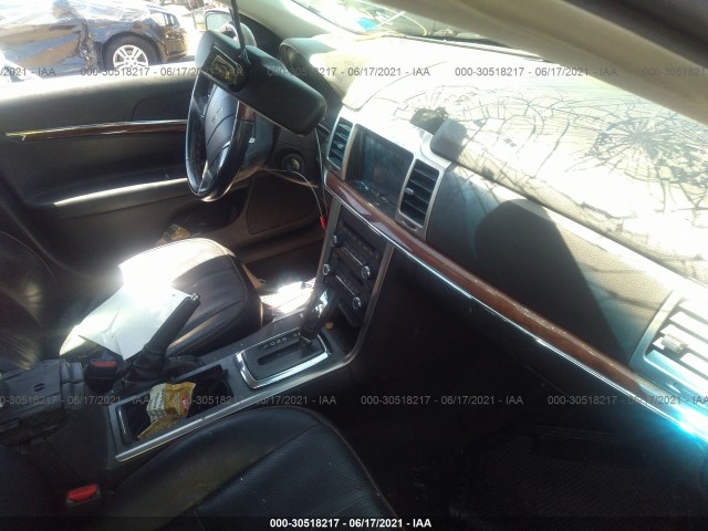 Photo 4 VIN: 3LNDL2L31BR752718 - LINCOLN MKZ 