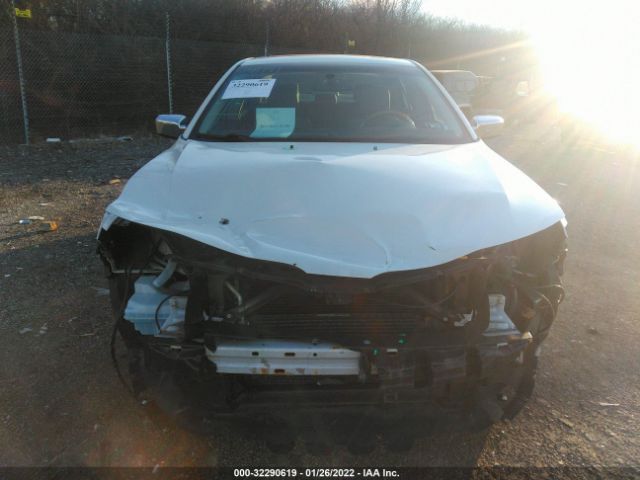 Photo 5 VIN: 3LNDL2L31CR831209 - LINCOLN MKZ 