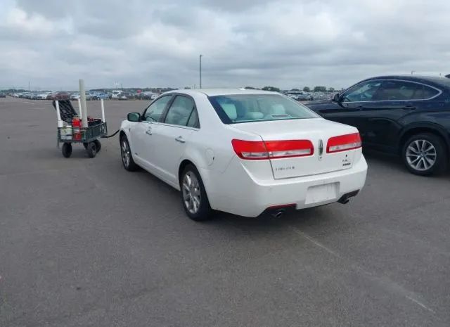 Photo 2 VIN: 3LNDL2L32CR805590 - LINCOLN MKZ 