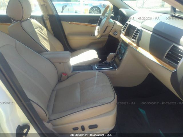 Photo 4 VIN: 3LNDL2L32CR815553 - LINCOLN MKZ 