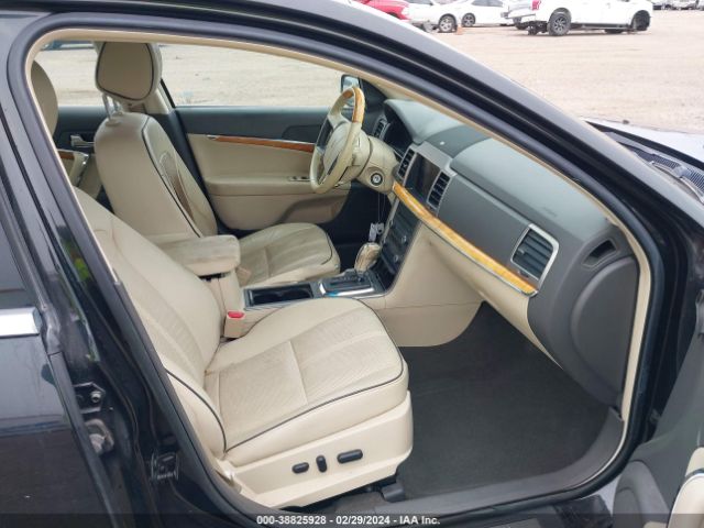 Photo 4 VIN: 3LNDL2L32CR837276 - LINCOLN MKZ 