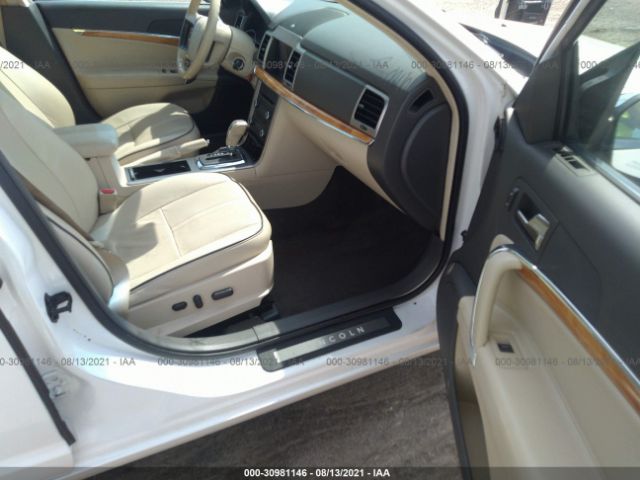 Photo 4 VIN: 3LNDL2L33BR762120 - LINCOLN MKZ 