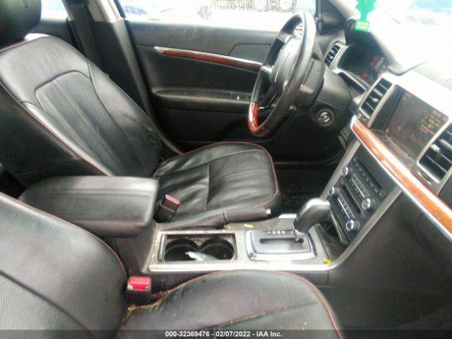 Photo 4 VIN: 3LNDL2L33CR820017 - LINCOLN MKZ 