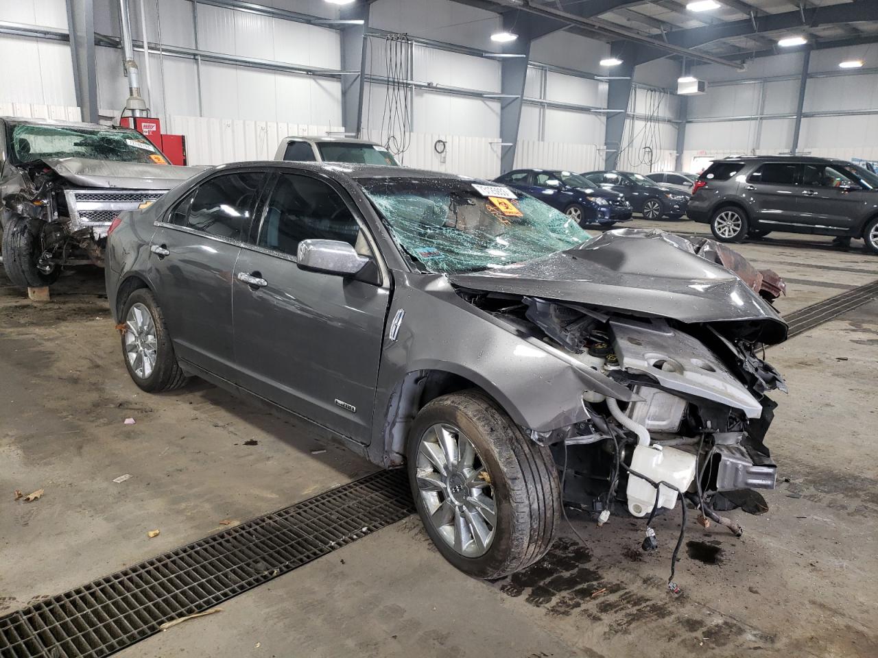 Photo 3 VIN: 3LNDL2L34CR800987 - LINCOLN MKZ 