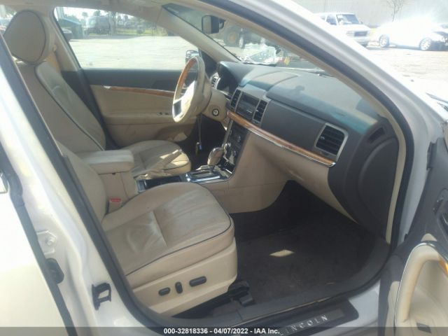 Photo 4 VIN: 3LNDL2L34CR829583 - LINCOLN MKZ 