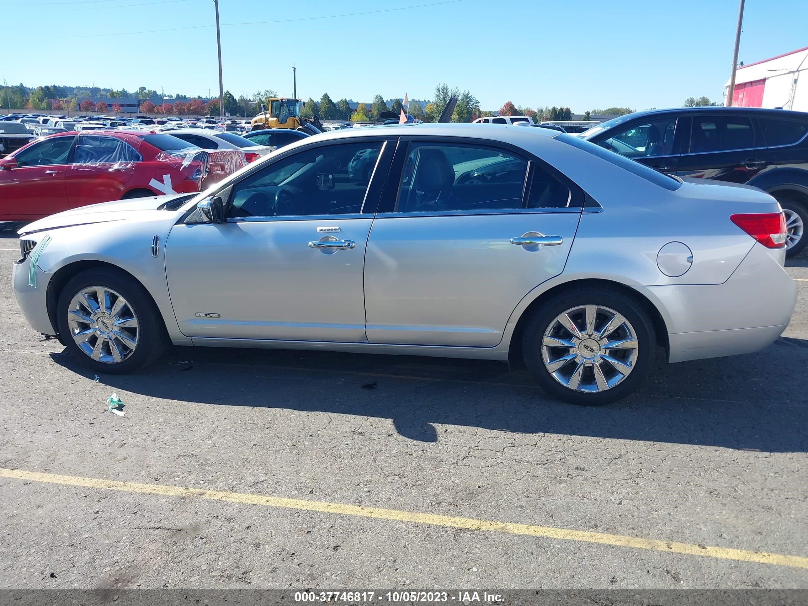 Photo 14 VIN: 3LNDL2L35CR827714 - LINCOLN MKZ 