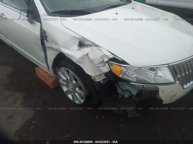 Photo 5 VIN: 3LNDL2L35CR835134 - LINCOLN MKZ 