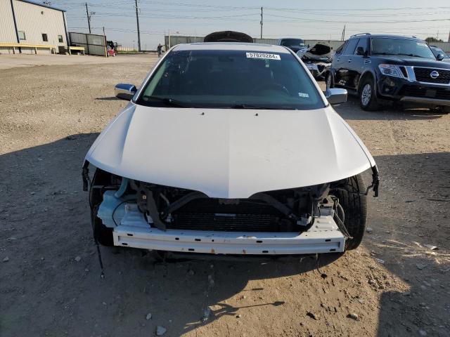 Photo 4 VIN: 3LNDL2L38CR820286 - LINCOLN MKZ 