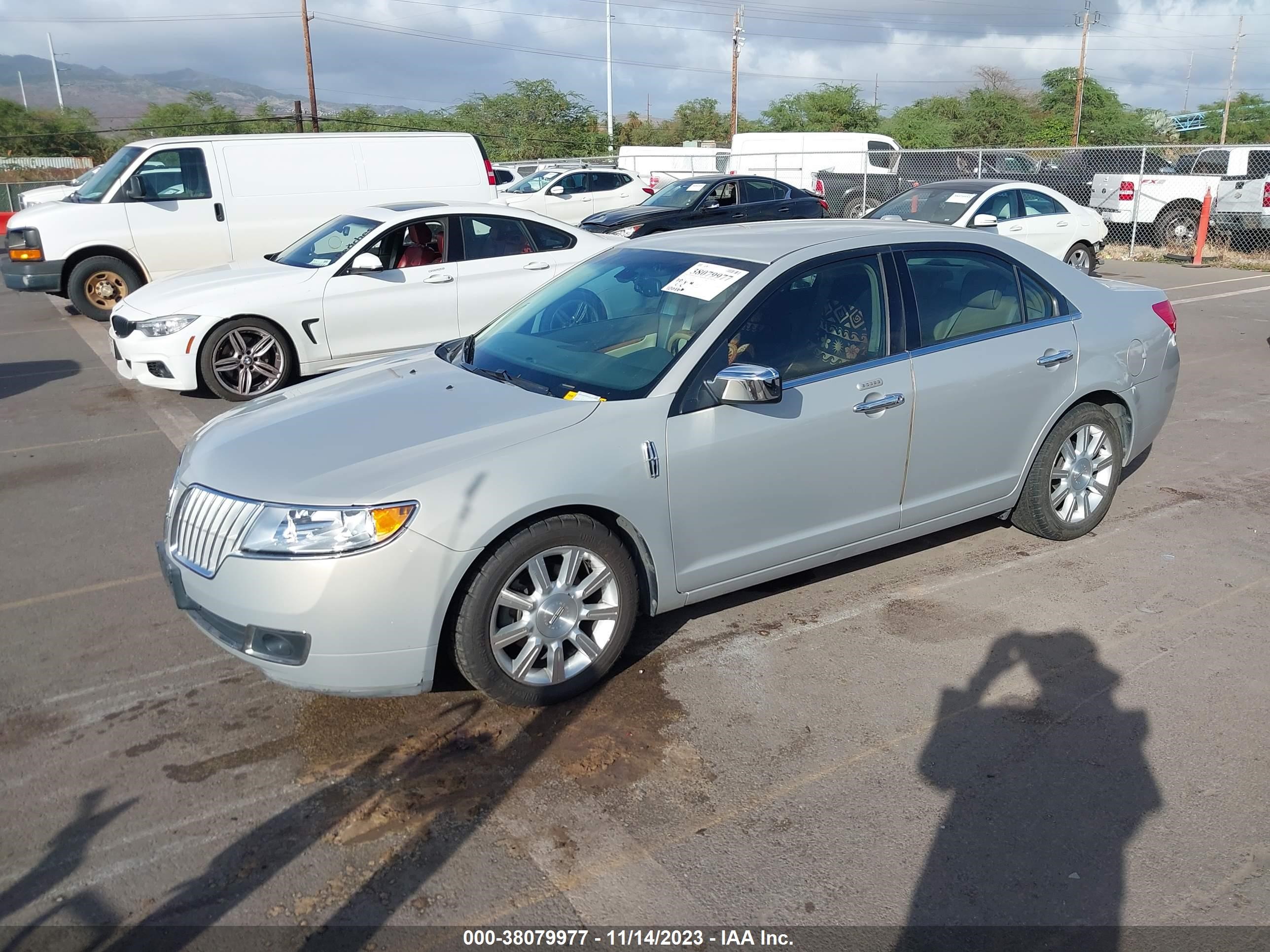 Photo 1 VIN: 3LNHC2GC1AR610394 - LINCOLN MKZ 