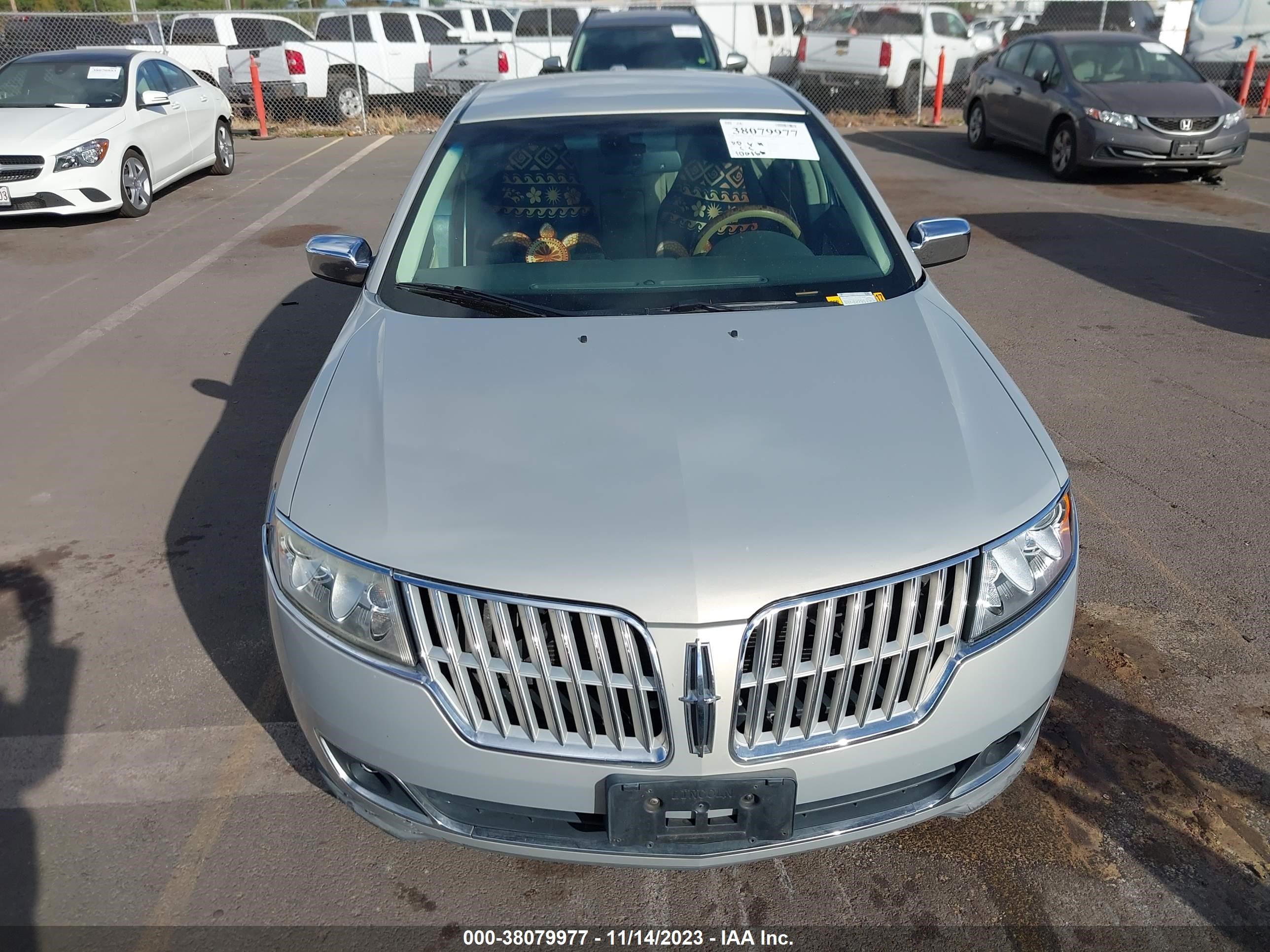 Photo 5 VIN: 3LNHC2GC1AR610394 - LINCOLN MKZ 