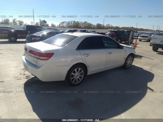 Photo 3 VIN: 3LNHL2GC0CR800528 - LINCOLN MKZ 