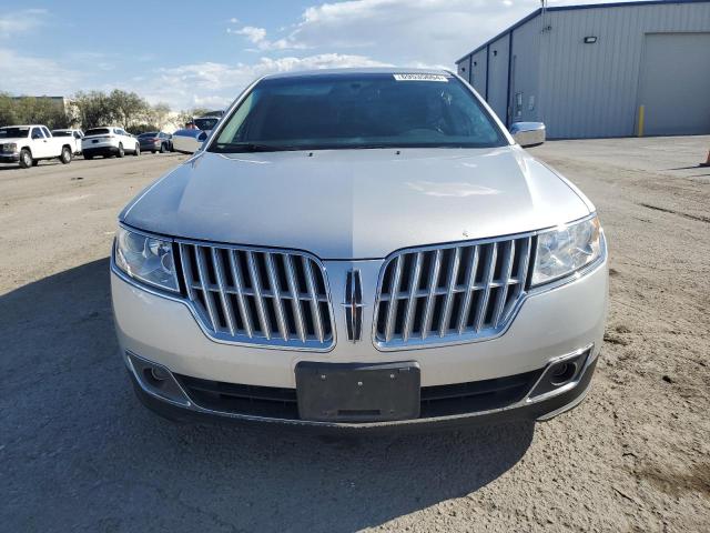 Photo 4 VIN: 3LNHL2GC0CR801789 - LINCOLN MKZ 