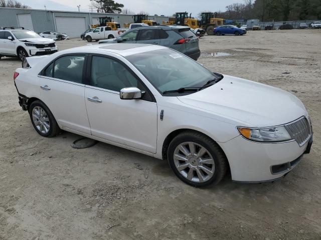 Photo 3 VIN: 3LNHL2GC0CR815787 - LINCOLN MKZ 