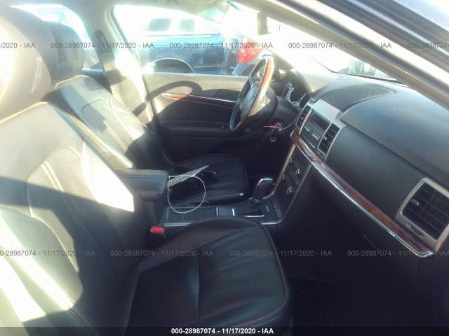 Photo 4 VIN: 3LNHL2GC0CR816227 - LINCOLN MKZ 