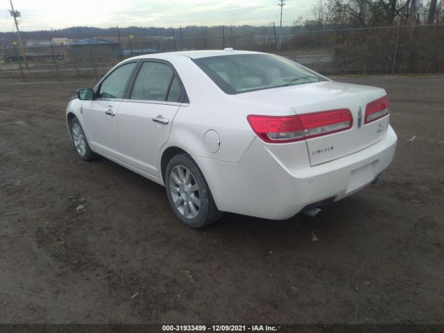 Photo 2 VIN: 3LNHL2GC0CR828281 - LINCOLN MKZ 