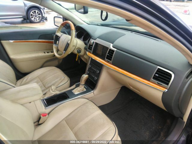 Photo 4 VIN: 3LNHL2GC0CR832427 - LINCOLN MKZ 