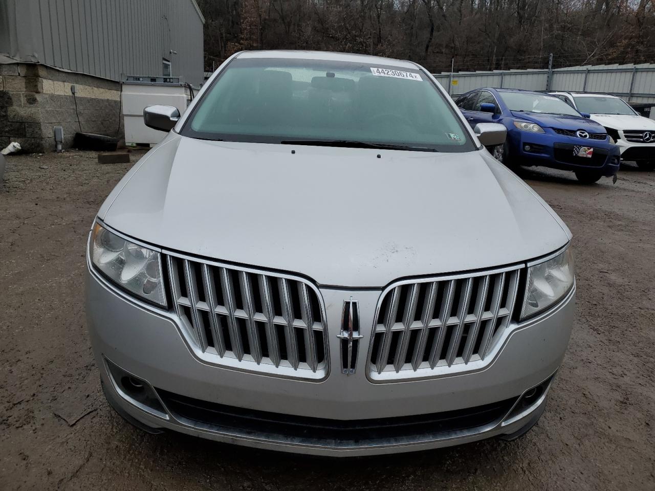 Photo 4 VIN: 3LNHL2GC0CR834114 - LINCOLN MKZ 