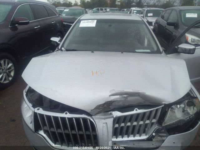 Photo 9 VIN: 3LNHL2GC1BR764136 - LINCOLN MKZ 