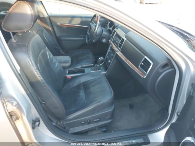 Photo 4 VIN: 3LNHL2GC2BR753792 - LINCOLN MKZ 