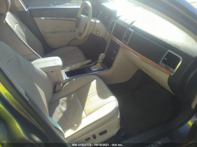 Photo 4 VIN: 3LNHL2GC2BR769278 - LINCOLN MKZ 