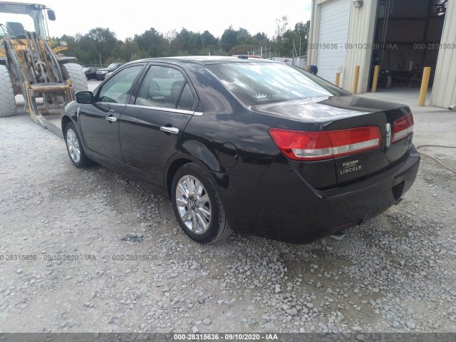 Photo 2 VIN: 3LNHL2GC2CR828914 - LINCOLN MKZ 