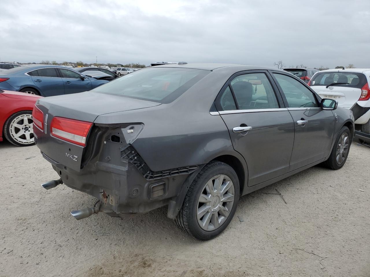 Photo 2 VIN: 3LNHL2GC3AR608727 - LINCOLN MKZ 