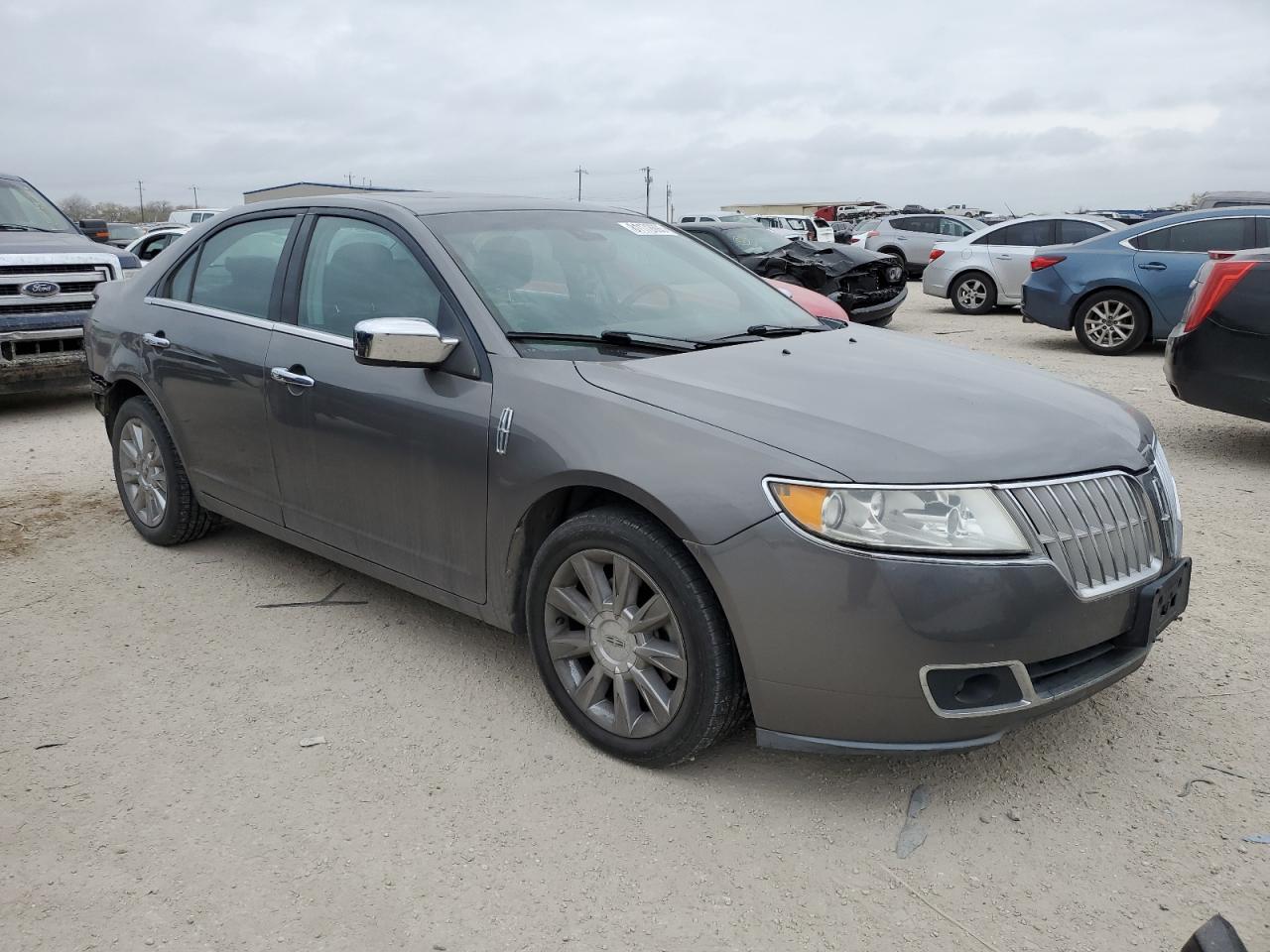 Photo 3 VIN: 3LNHL2GC3AR608727 - LINCOLN MKZ 