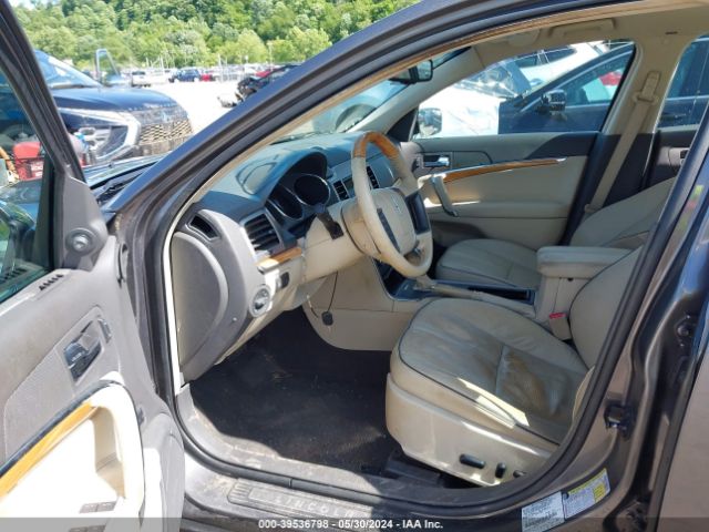 Photo 4 VIN: 3LNHL2GC3AR627116 - LINCOLN MKZ 