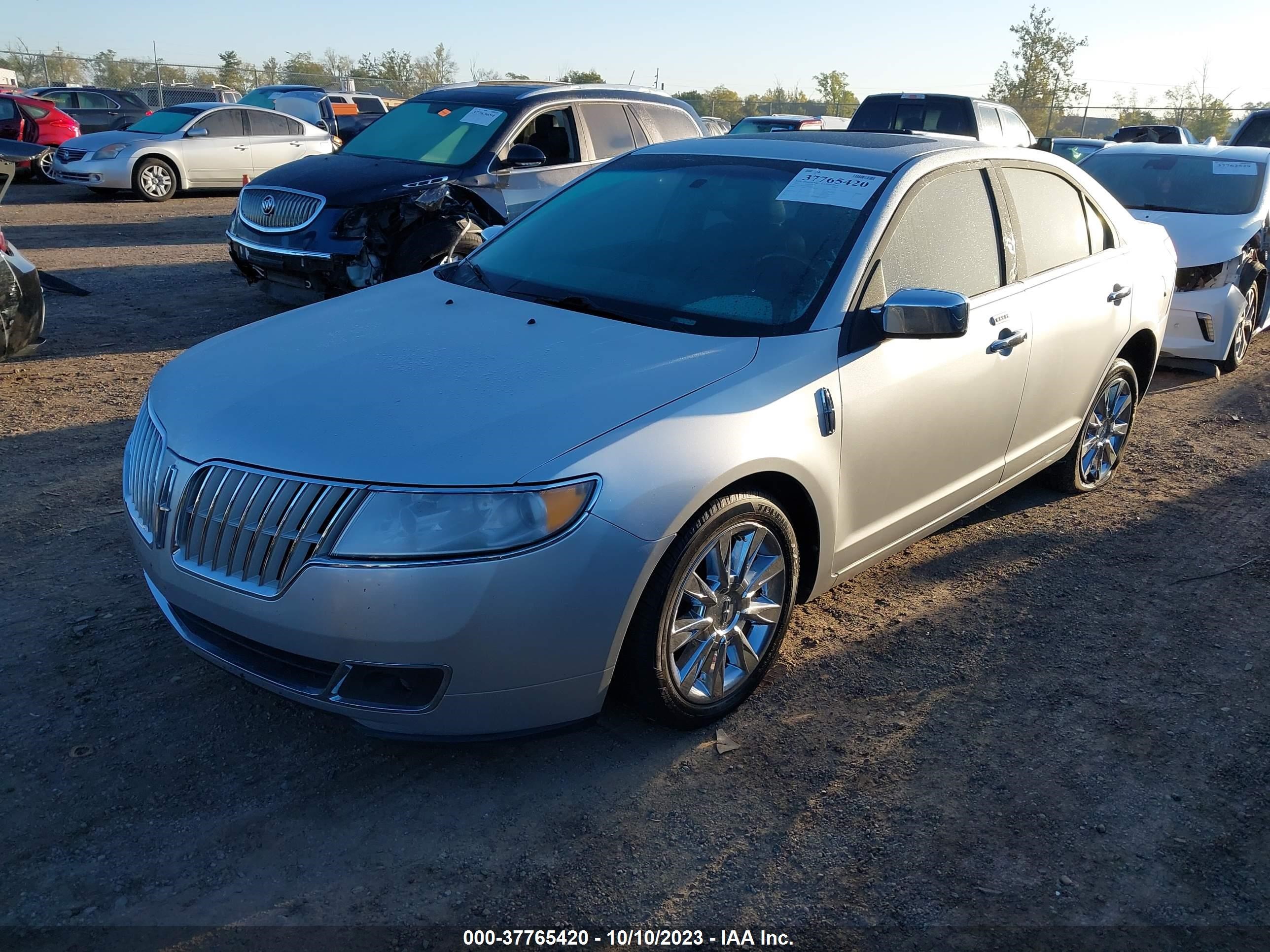 Photo 1 VIN: 3LNHL2GC3BR761223 - LINCOLN MKZ 