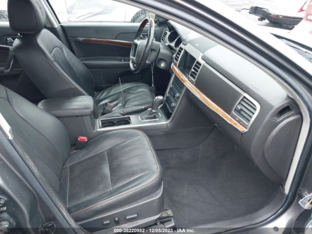 Photo 4 VIN: 3LNHL2GC3CR820837 - LINCOLN MKZ 