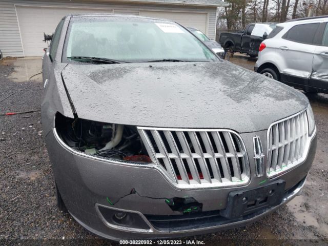 Photo 5 VIN: 3LNHL2GC3CR820837 - LINCOLN MKZ 