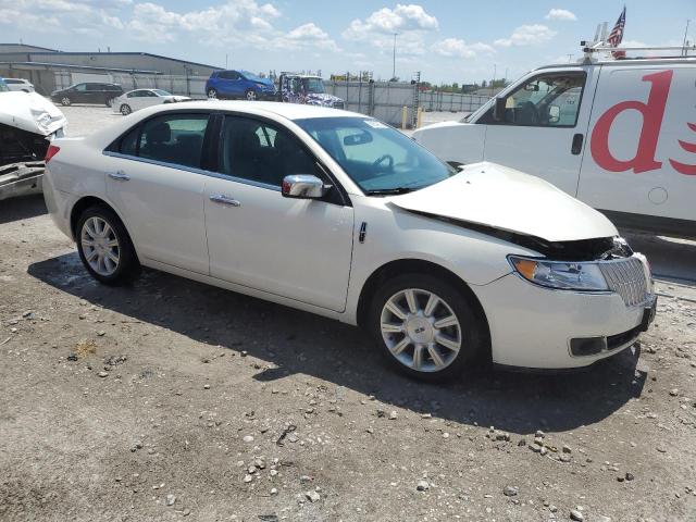 Photo 3 VIN: 3LNHL2GC3CR823575 - LINCOLN MKZ 