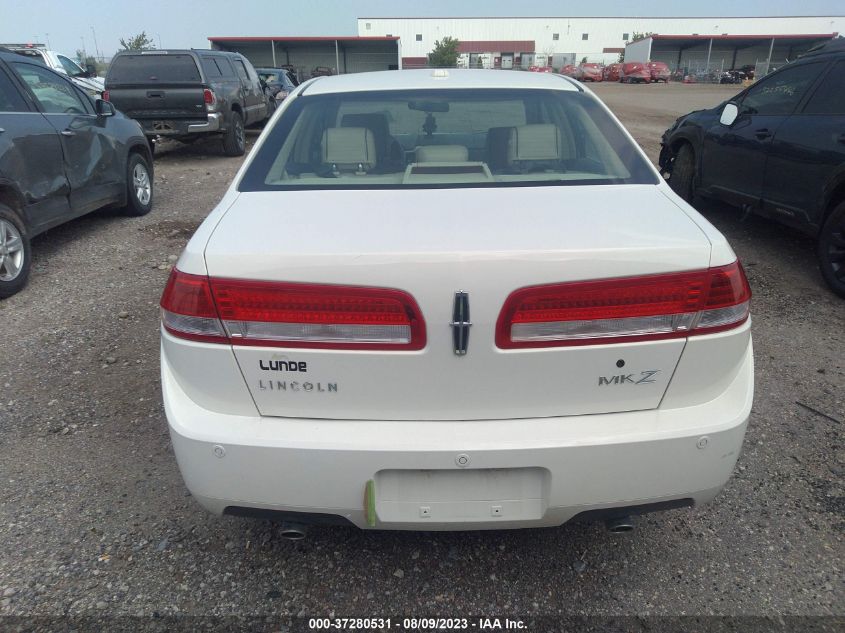 Photo 15 VIN: 3LNHL2GC3CR827562 - LINCOLN MKZ 