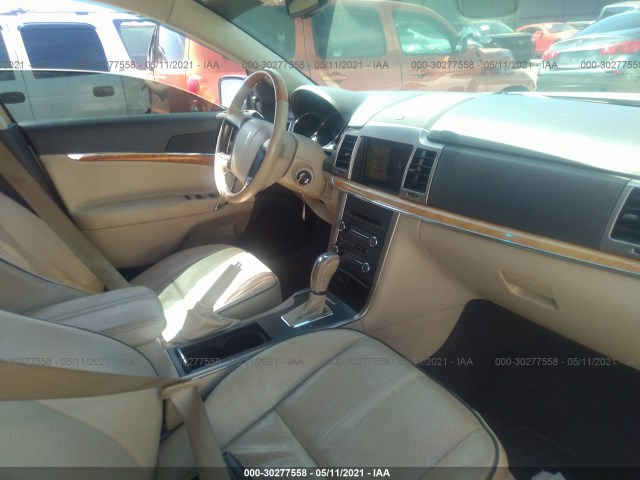 Photo 4 VIN: 3LNHL2GC4AR753467 - LINCOLN MKZ 