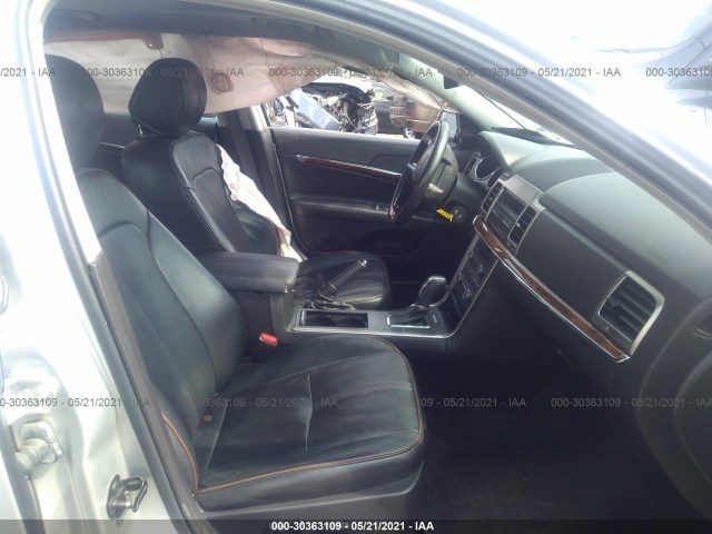 Photo 4 VIN: 3LNHL2GC4CR808194 - LINCOLN MKZ 