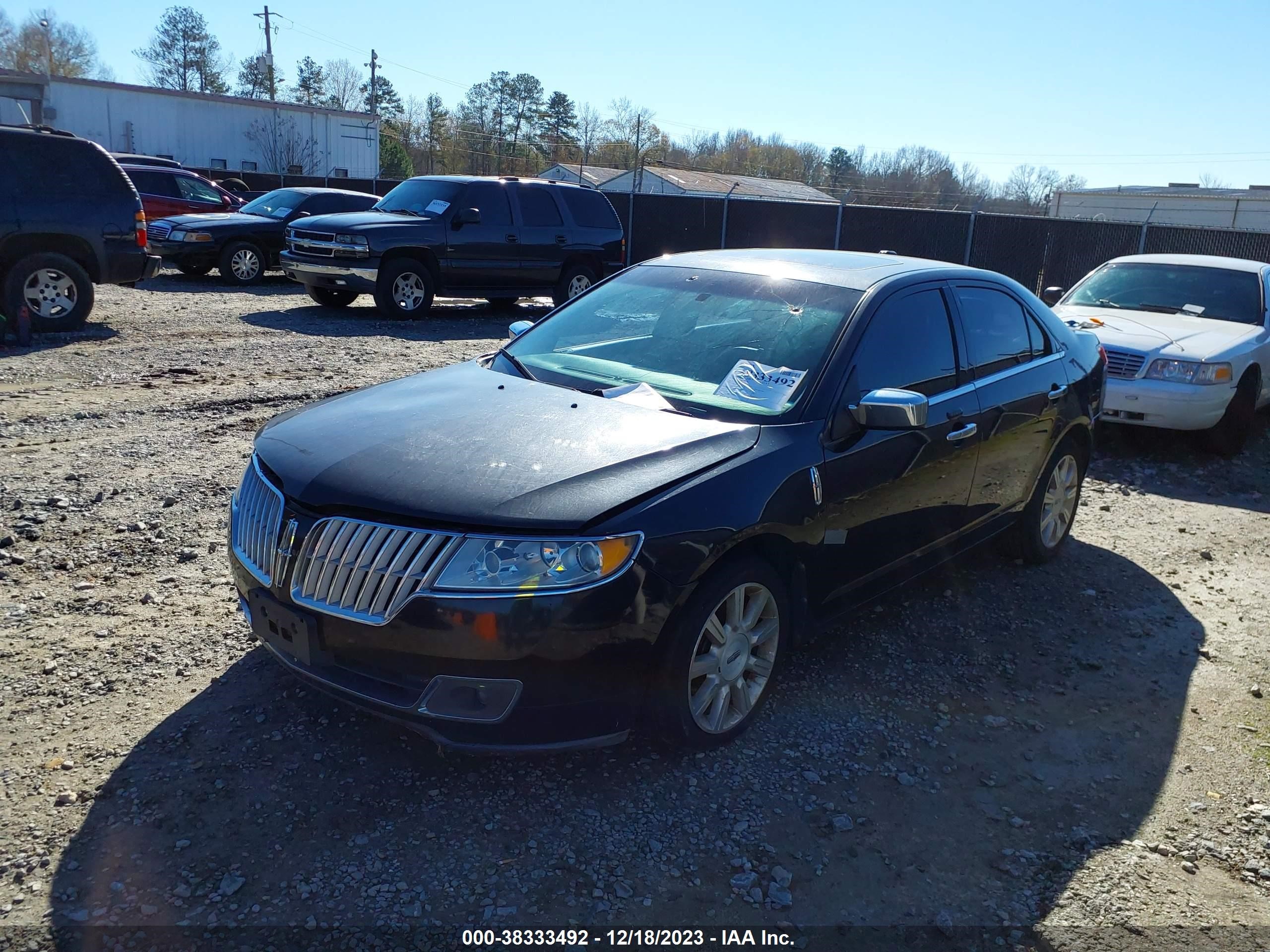 Photo 1 VIN: 3LNHL2GC4CR827196 - LINCOLN MKZ 