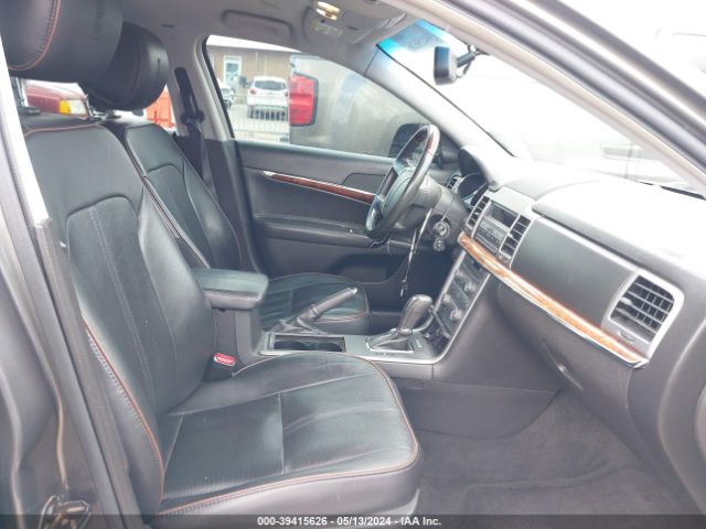 Photo 4 VIN: 3LNHL2GC4CR830051 - LINCOLN MKZ 