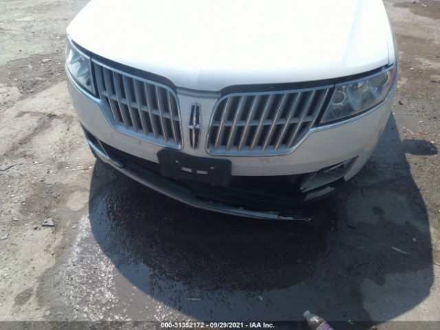 Photo 5 VIN: 3LNHL2GC5BR757447 - LINCOLN MKZ 